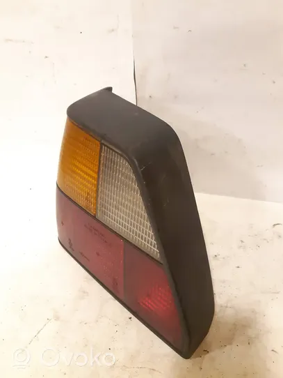 Volkswagen Golf II Lampa tylna 191945111B