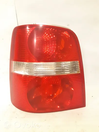 Volkswagen Touran I Rear/tail lights 1T0945111