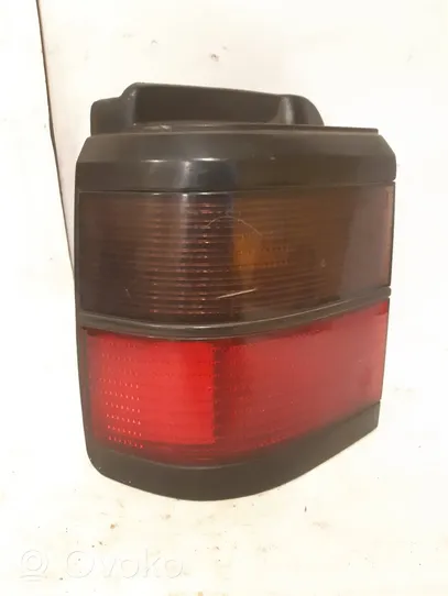 Volkswagen PASSAT B3 Rear/tail lights 333945111