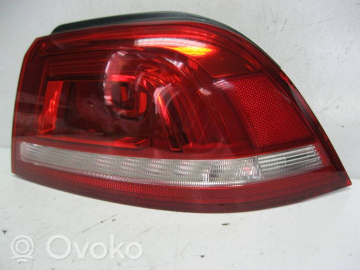 Volkswagen Eos Rear/tail lights 1Q0945096S