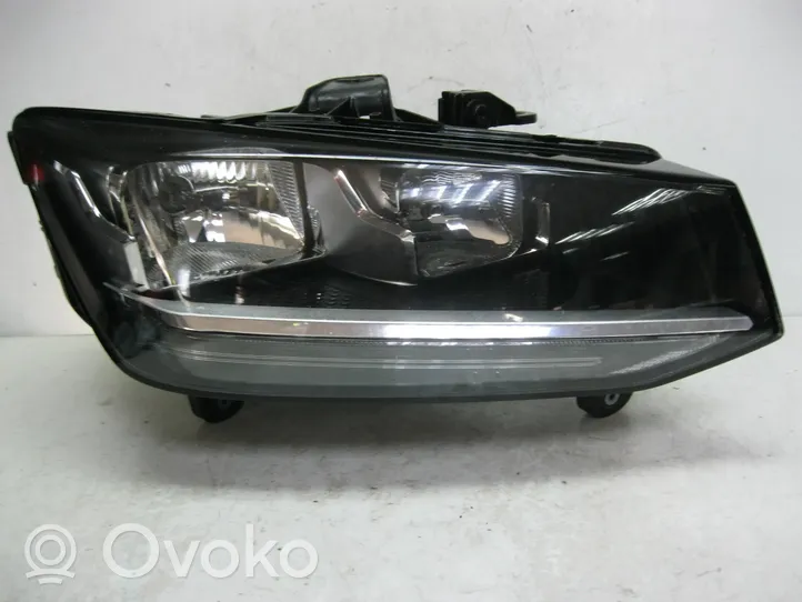 Audi Q2 - Lampa przednia 81A941004