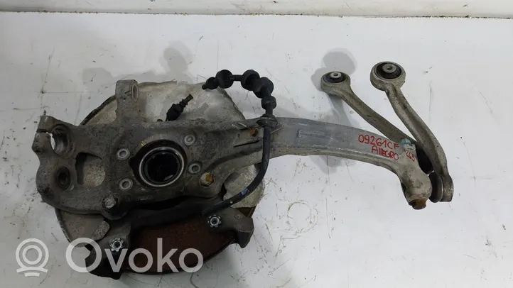 Audi A4 S4 B8 8K Fuso a snodo con mozzo ruota anteriore 