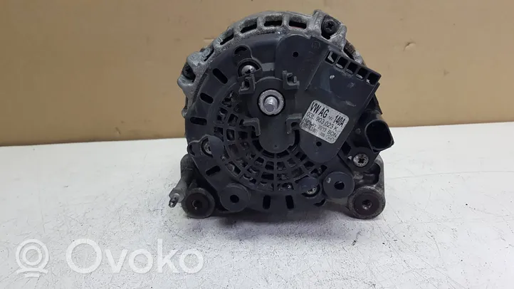 Volkswagen Golf VII Generatore/alternatore 03L903023K