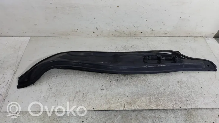 Volkswagen Golf VI Rivestimento del tergicristallo 1K0805277