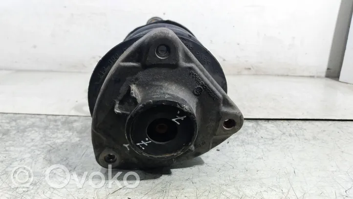 Mercedes-Benz A W176 Ammortizzatore anteriore A2463206913