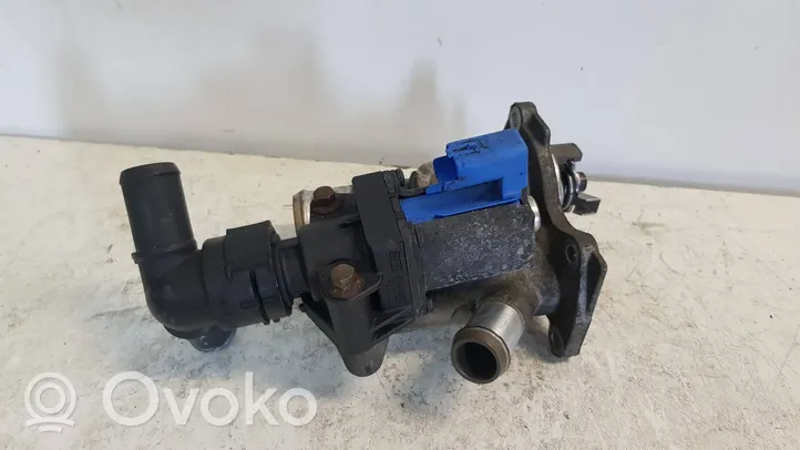 Ford Focus Boîtier de thermostat BM5G-9K478-AB