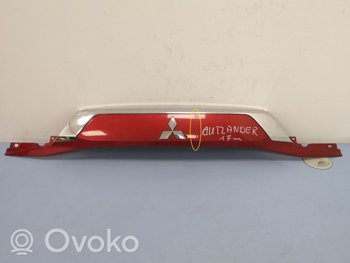 Mitsubishi Outlander Takaluukun koristelista 5817A26502