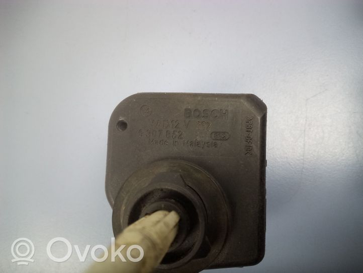 Opel Vectra A Headlight level adjustment motor 0307852301