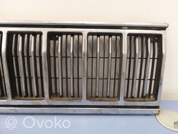 Jeep Grand Cherokee Maskownica / Grill / Atrapa górna chłodnicy 55034043