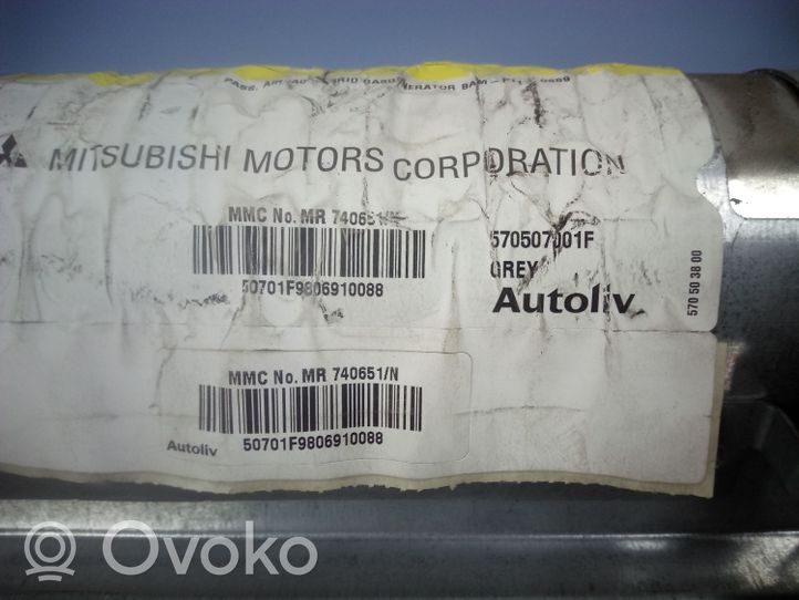 Mitsubishi Carisma Poduszka powietrzna Airbag pasażera MR740651