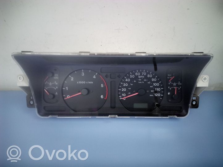 Isuzu Trooper Tachimetro (quadro strumenti) 8972631690