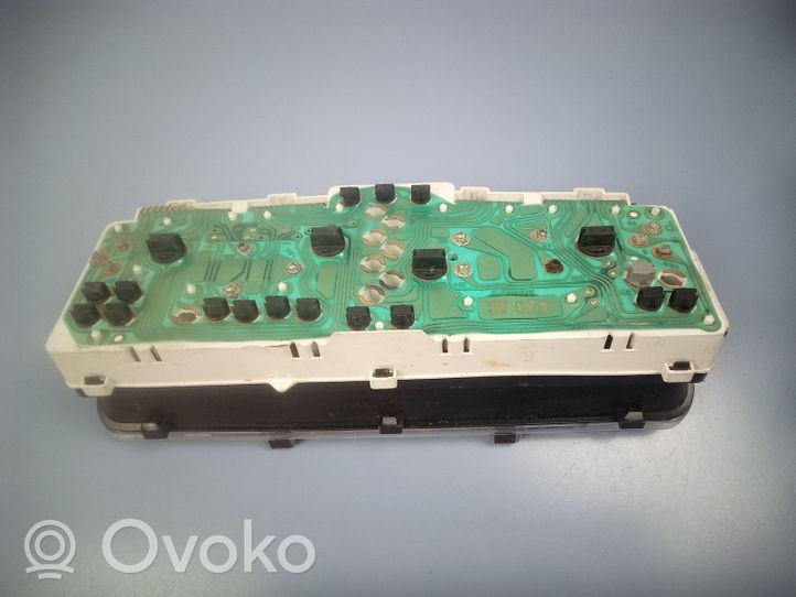 Mitsubishi Pajero Tachimetro (quadro strumenti) MR590142