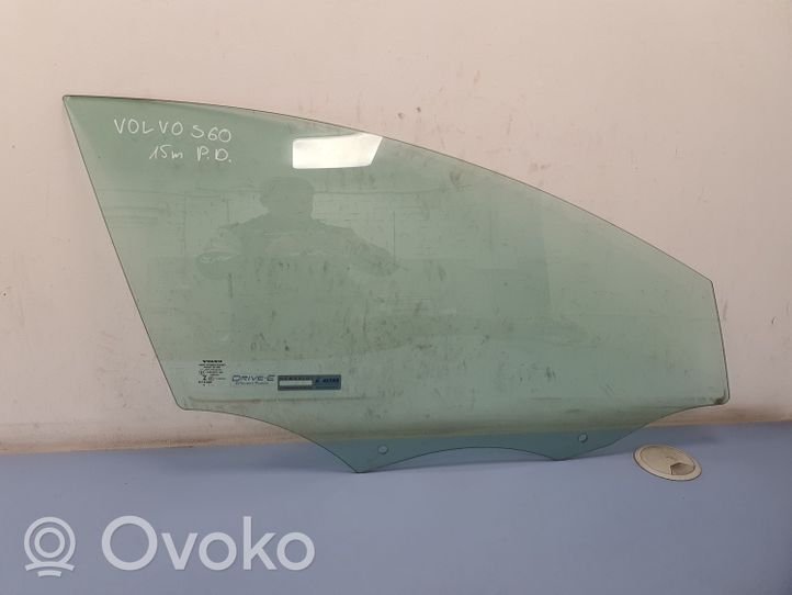 Volvo S60 Front door window glass four-door 31385410