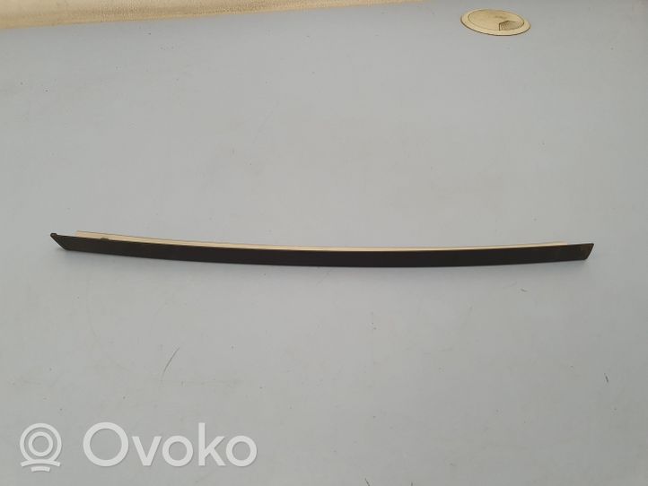 Toyota RAV 4 (XA50) Verkleidung Türfenster Türscheibe hinten 757650R010