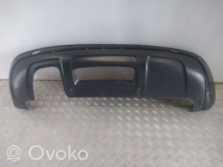 Audi Q3 8U Takapuskurin alaosan lista 8U0807521B