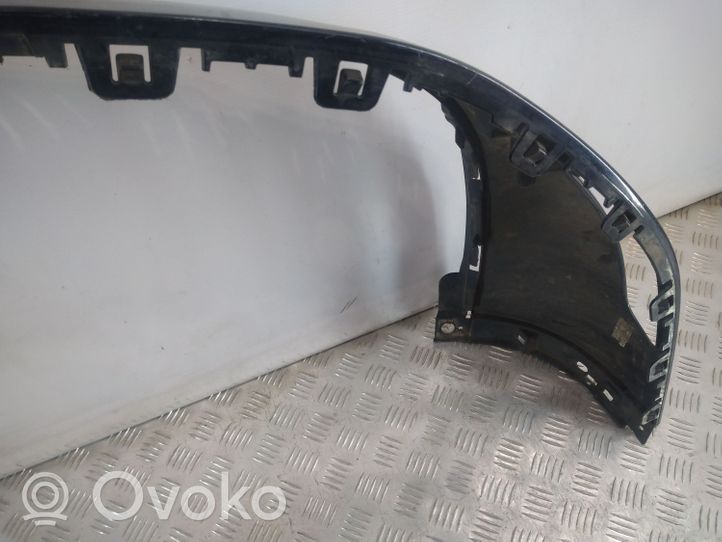 Volkswagen Touareg II Moldura inferior del parachoques trasero 7P6807521A