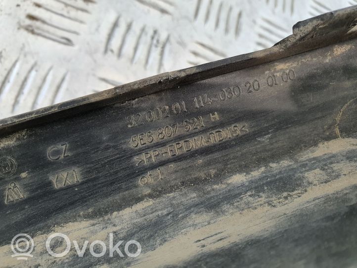 Skoda Octavia Mk3 (5E) Listwa dolna zderzaka tylnego 5E5807521H