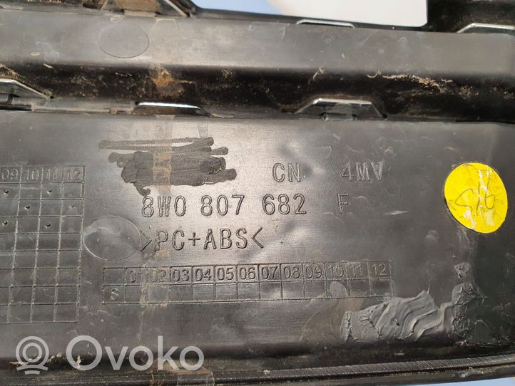 Audi A4 S4 B9 Krata halogenu 8W0807682F