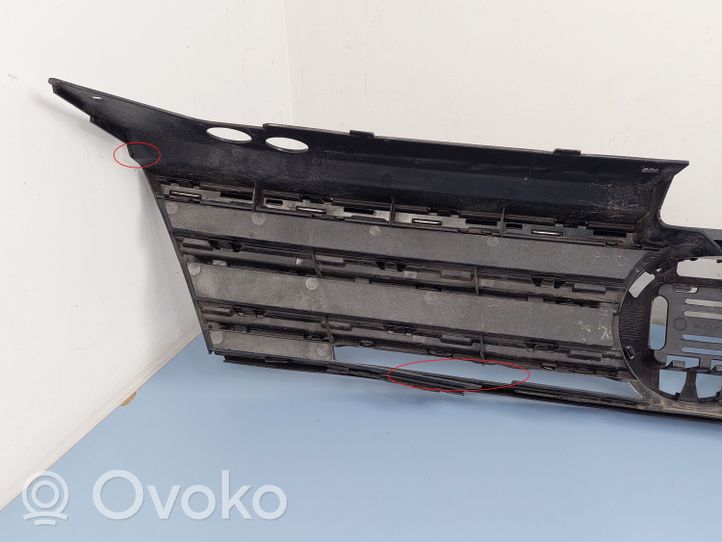 Volkswagen Tiguan Grille calandre supérieure de pare-chocs avant 5NA853653A