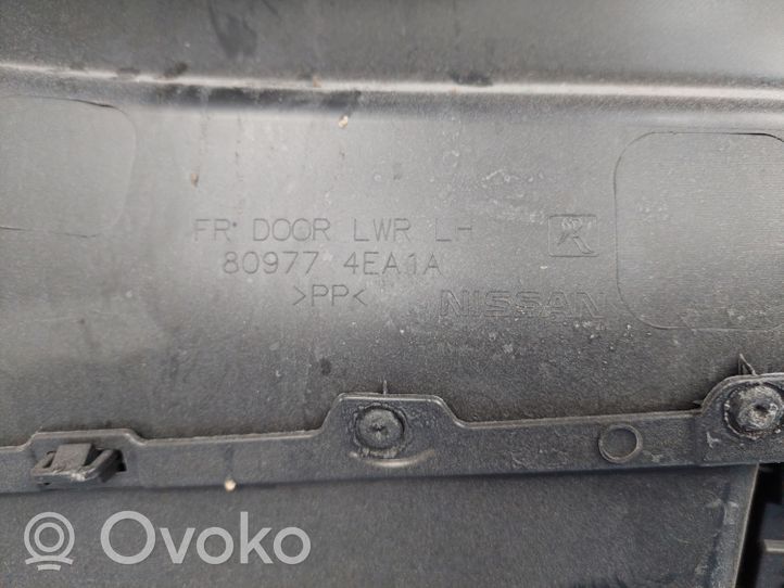 Nissan Qashqai Etuoven verhoilu 809774EA1A