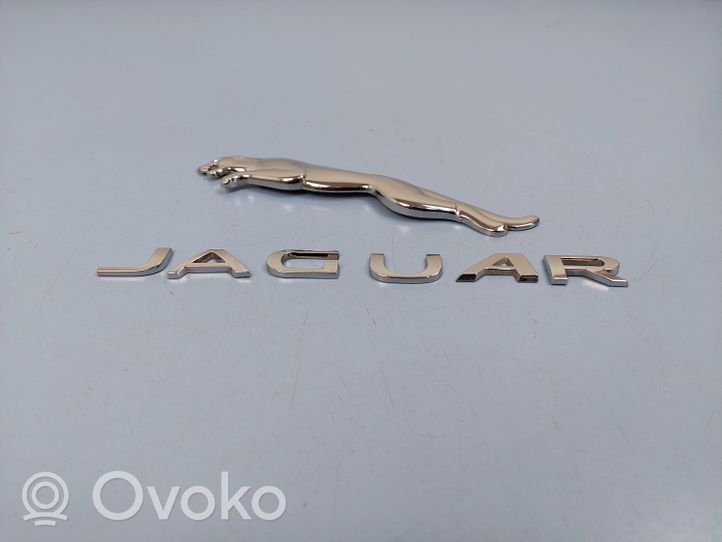 Jaguar F-Pace Gamintojo ženkliukas/ modelio raidės HK83404D52