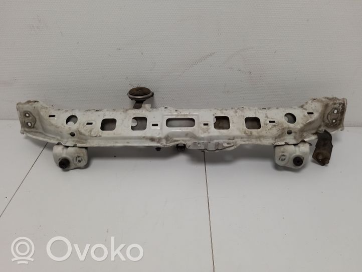 Toyota Yaris Staffa del pannello di supporto del radiatore parte superiore 