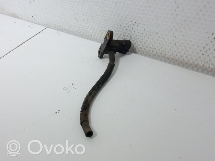 Toyota Yaris Kita variklio skyriaus detalė 321419F