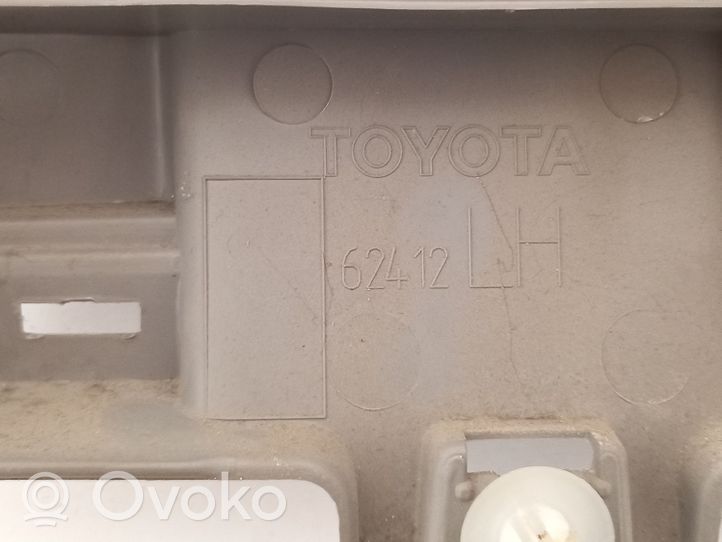 Toyota Yaris (B) Revêtement de pilier (haut) 62412