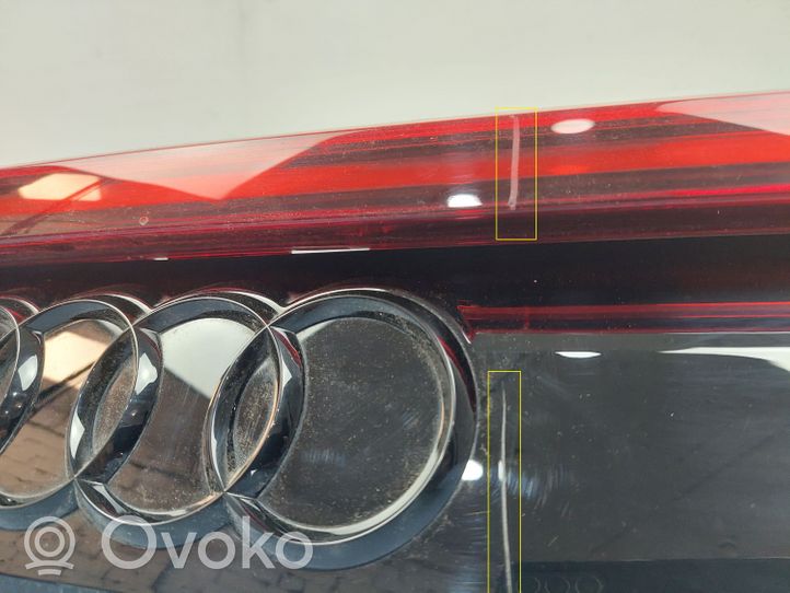 Audi Q8 Galinis žibintas dangtyje 4M8945095S