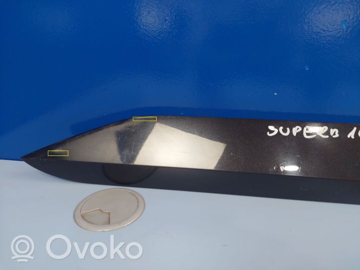 Skoda Superb B8 (3V) Rivestimento portiera posteriore (modanatura) 3V0854950
