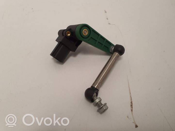 Volkswagen Touareg II Sensor de nivel del faro delantero/principal 7P0616571