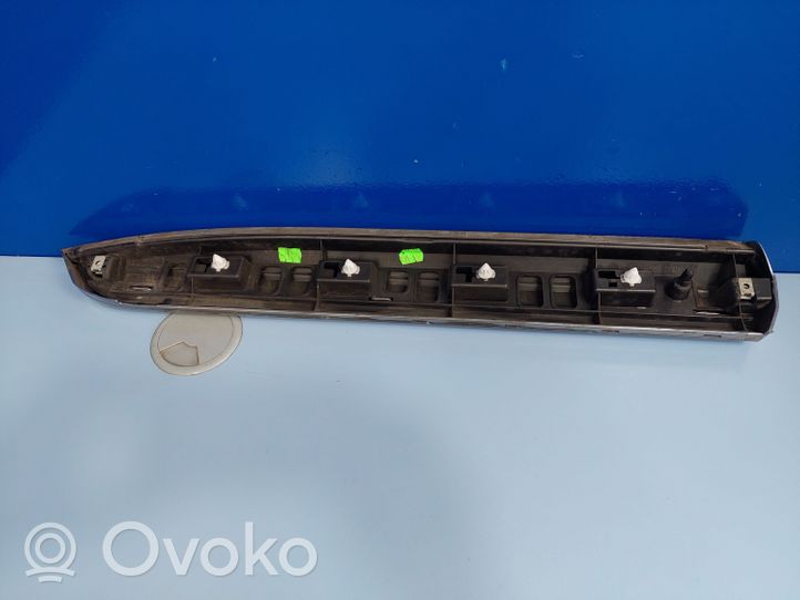 Volkswagen Arteon Takaoven lista (muoto) 3G8853991B