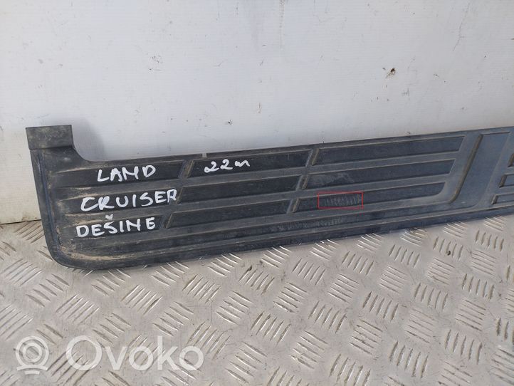 Toyota Land Cruiser (J150) Sottoporta 517716A130