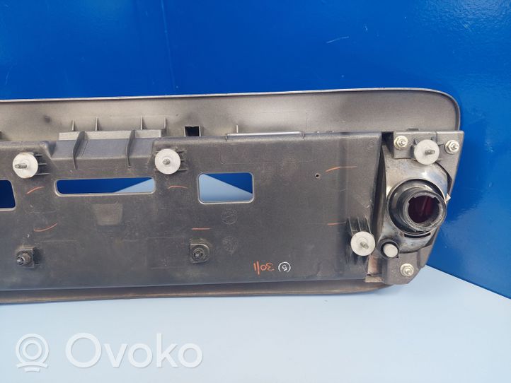 Nissan Primera Garniture de hayon 90810AU400