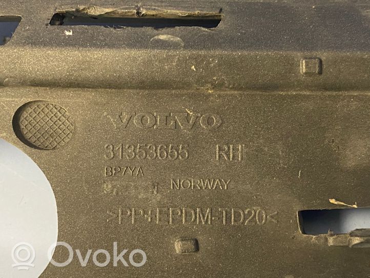 Volvo S60 Etupuskurin alempi jäähdytinsäleikkö 31353655