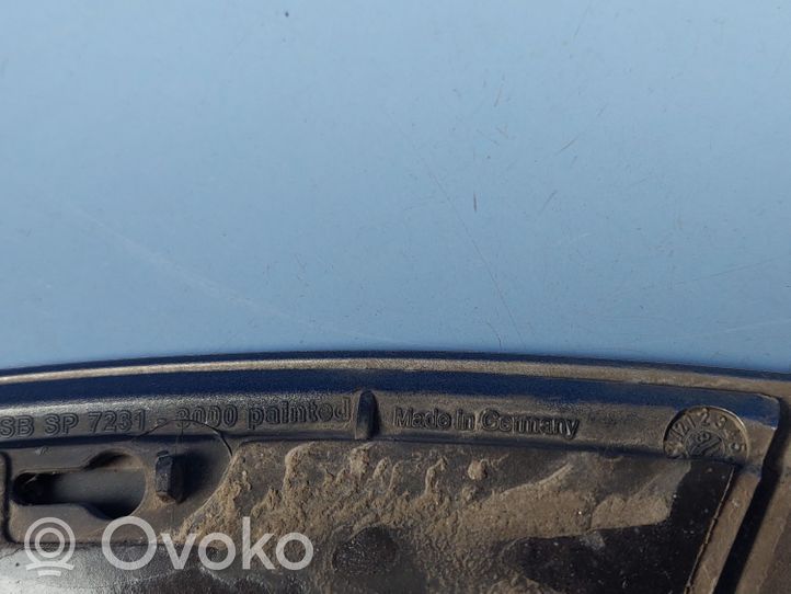 Audi Q7 4M Takaoven lista (muoto) 4M0854819