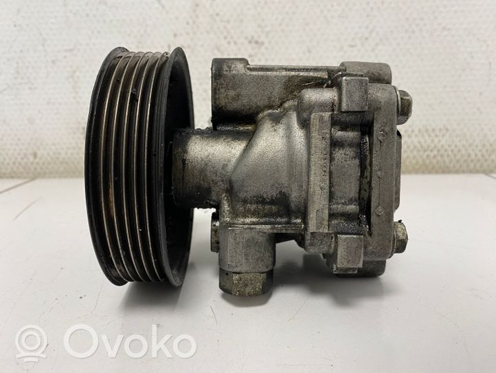 Mitsubishi Grandis Ohjaustehostimen pumppu 5Y242213