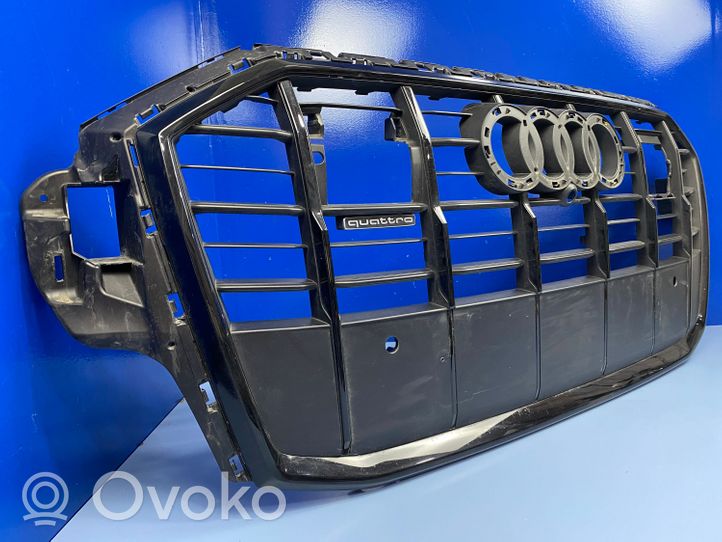 Audi Q7 4M Griglia superiore del radiatore paraurti anteriore 4M0853651AJ