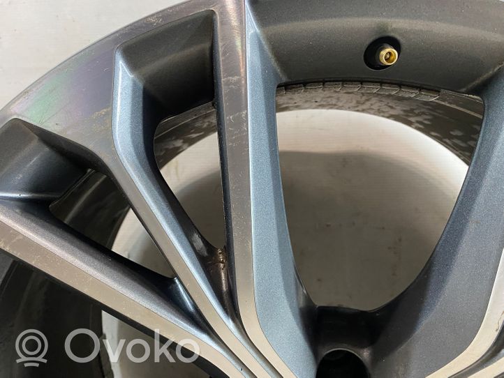 Audi Q8 R21 alloy rim 4M8601025S