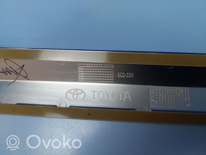 Toyota Corolla E160 E170 Takaoven lista (muoto) PZ49UE949404