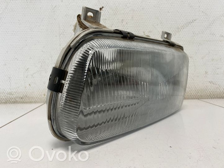 Skoda Felicia II Lampa przednia 301246051