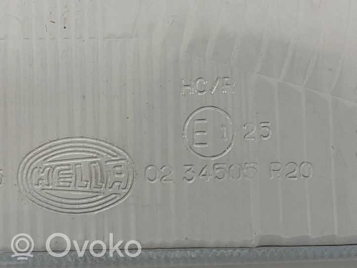 Volkswagen Jetta II Couvercle de lentille de phare 302129049