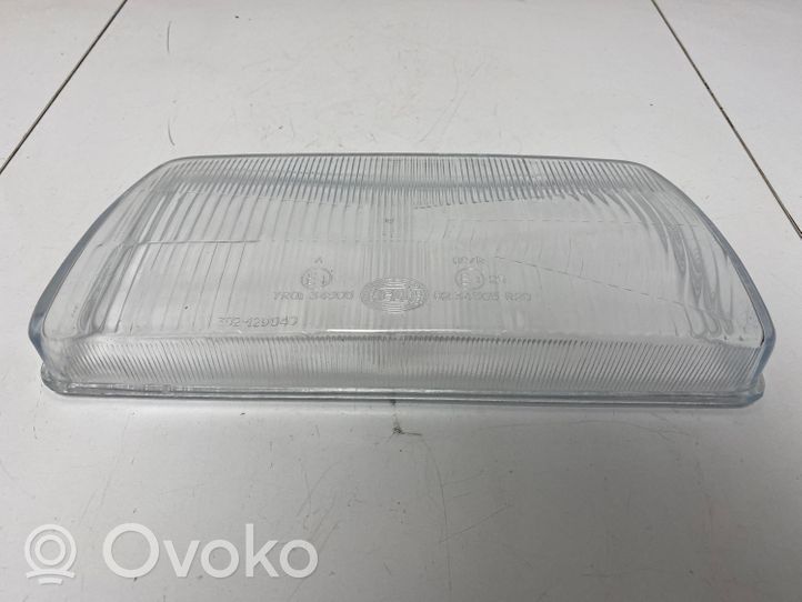 Volkswagen Jetta II Couvercle de lentille de phare 302129049