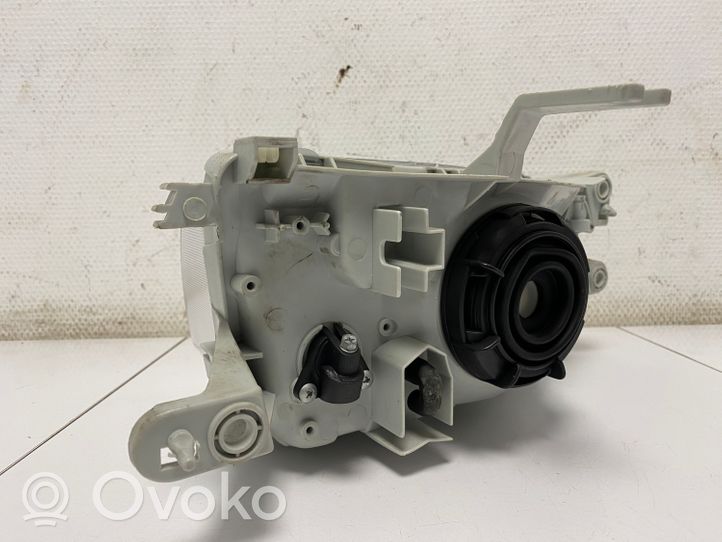 Mazda 323 Lampa przednia 082161126M