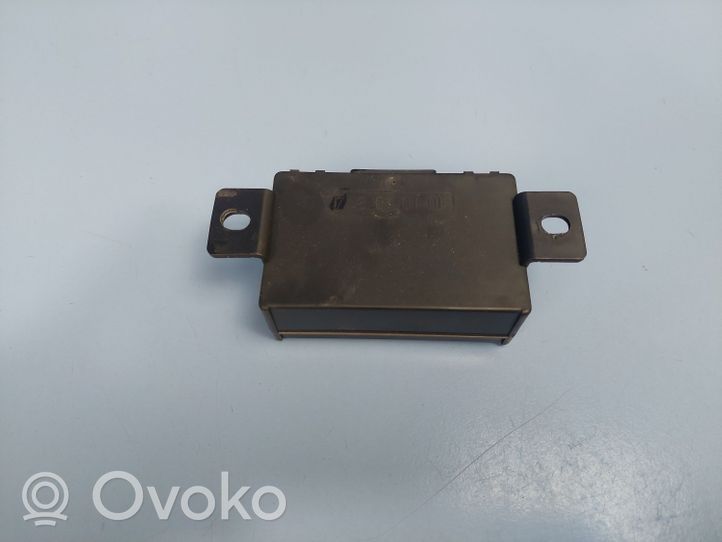 Audi A8 S8 D2 4D Boîtier module alarme 8L0951173