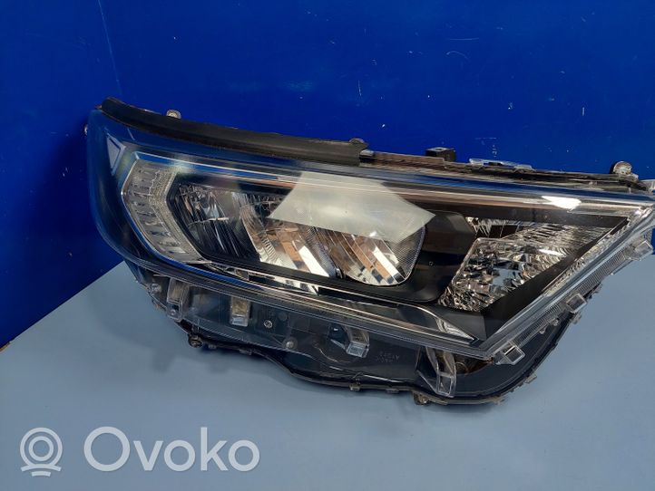 Toyota RAV 4 (XA50) Phare frontale 8114542841