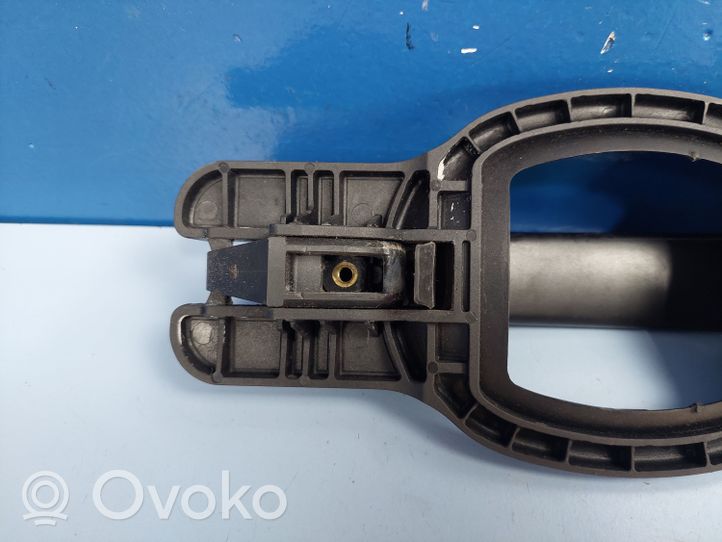 Audi A2 Klamka zewnętrzna drzwi tylnych 8Z0839886A