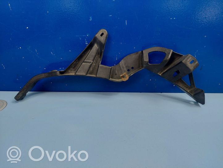 Audi A2 Front bumper mounting bracket 8Z0854729