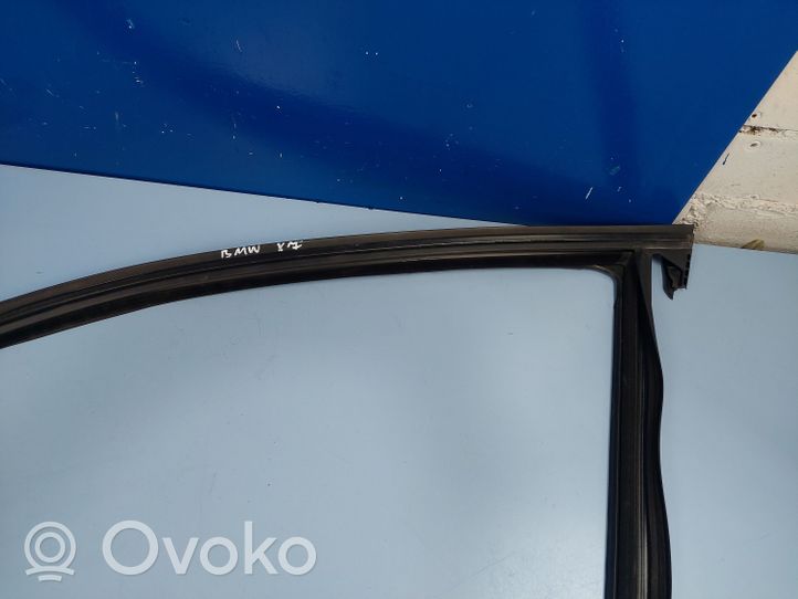 51337428671 BMW X5 G05 Rubber seal front door window/glass, 80.00  