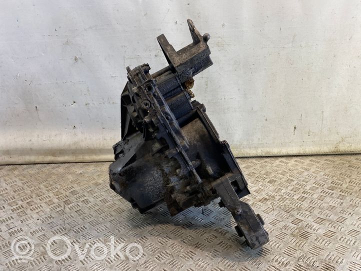 Opel Vectra C Mechaninė 6 pavarų dėžė 55350375